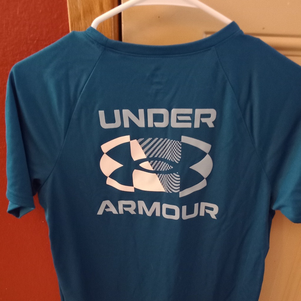 Size large boys blue Under Armour tee